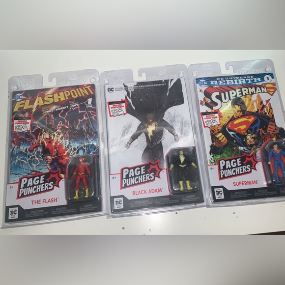 DC COMIC BOOKS LOT WITH ACTION FIGURES - Picture 1 of 5